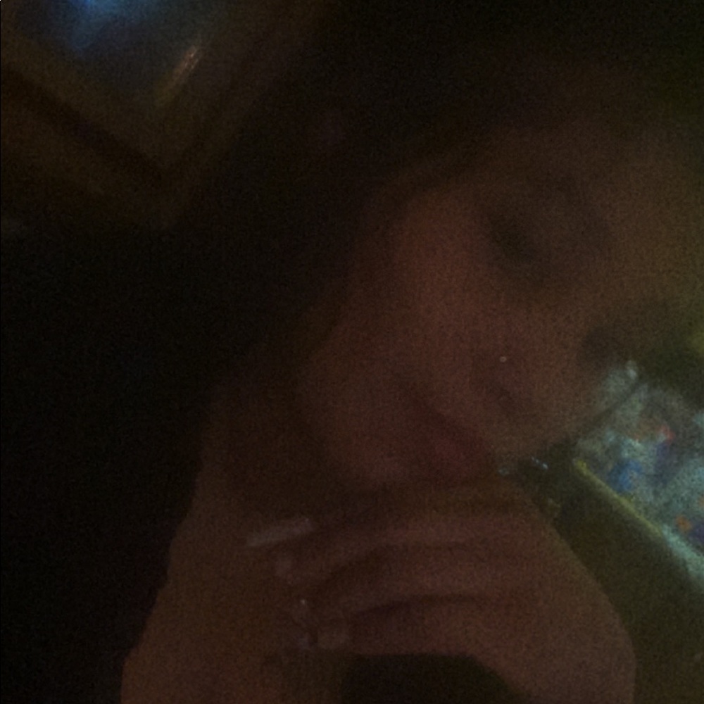 Meet your Posher, Yesenia